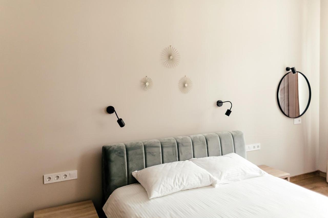 Апартаменты Lara Apartament 3 Львов Экстерьер фото