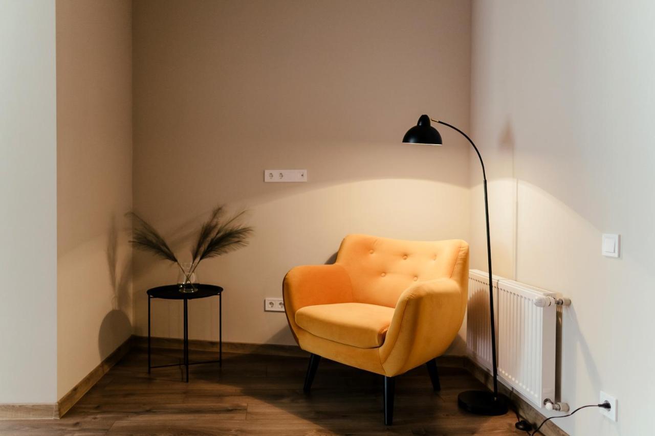Апартаменты Lara Apartament 3 Львов Экстерьер фото